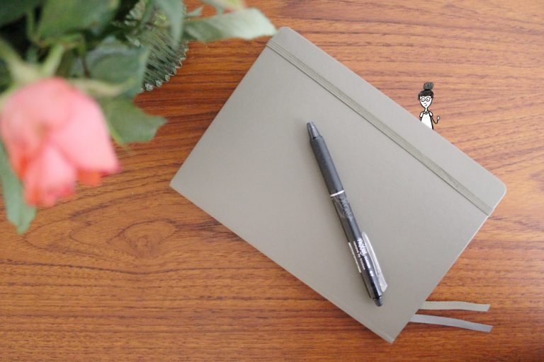 Leuchtturm 1917 mit frau friemel Leuchtturm 1917 mit frau friemel