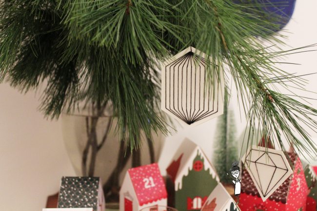 Papiergeschenkanhänger frau friemel Papiergeschenkanhänger frau friemel
