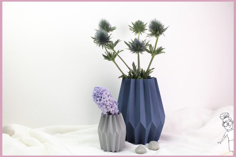 Kleine und grosse Vase aus Papier falten mit Plissee Kleine und grosse Vase aus Papier falten mit Plissee