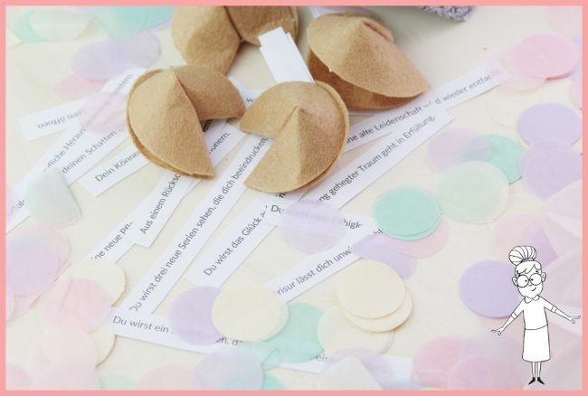 Partydeko Glückskekse aus Filz Partydeko Glückskekse aus Filz