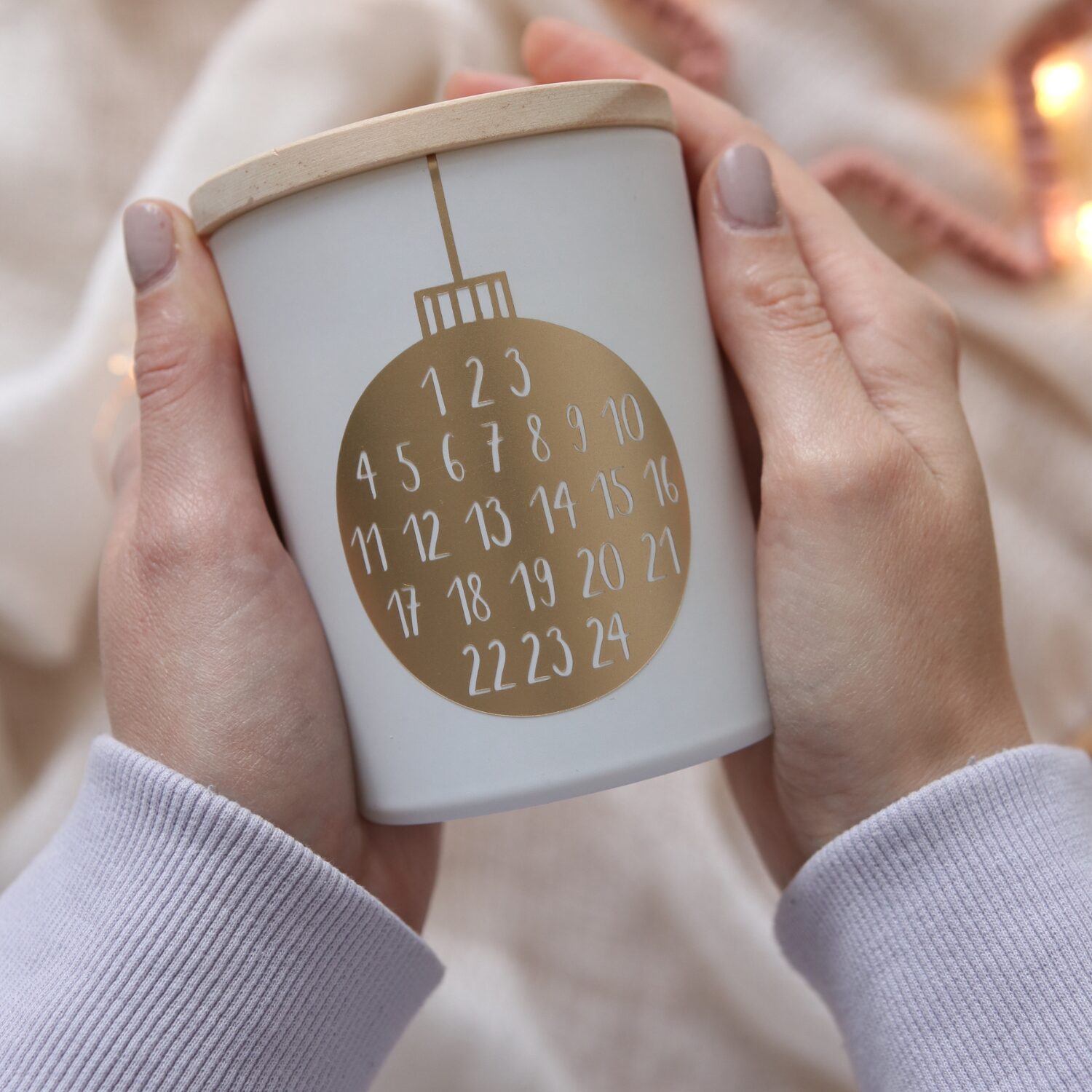Adventskalenderkerze auf Kerze mit Deckel plotten